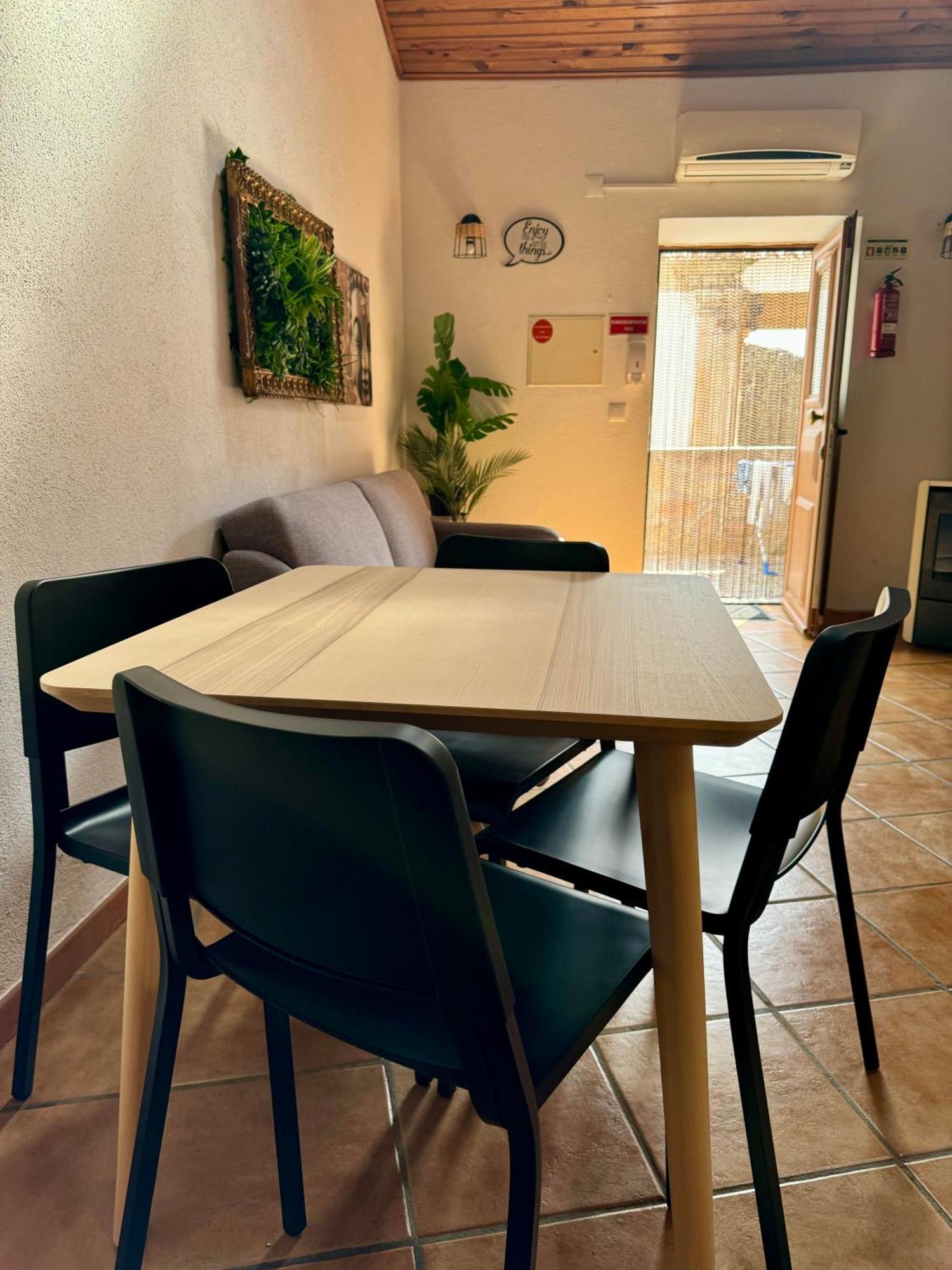 Casa Sao Sebastiao Casas Bem Haja Pensionat São Miguel de Acha Exteriör bild